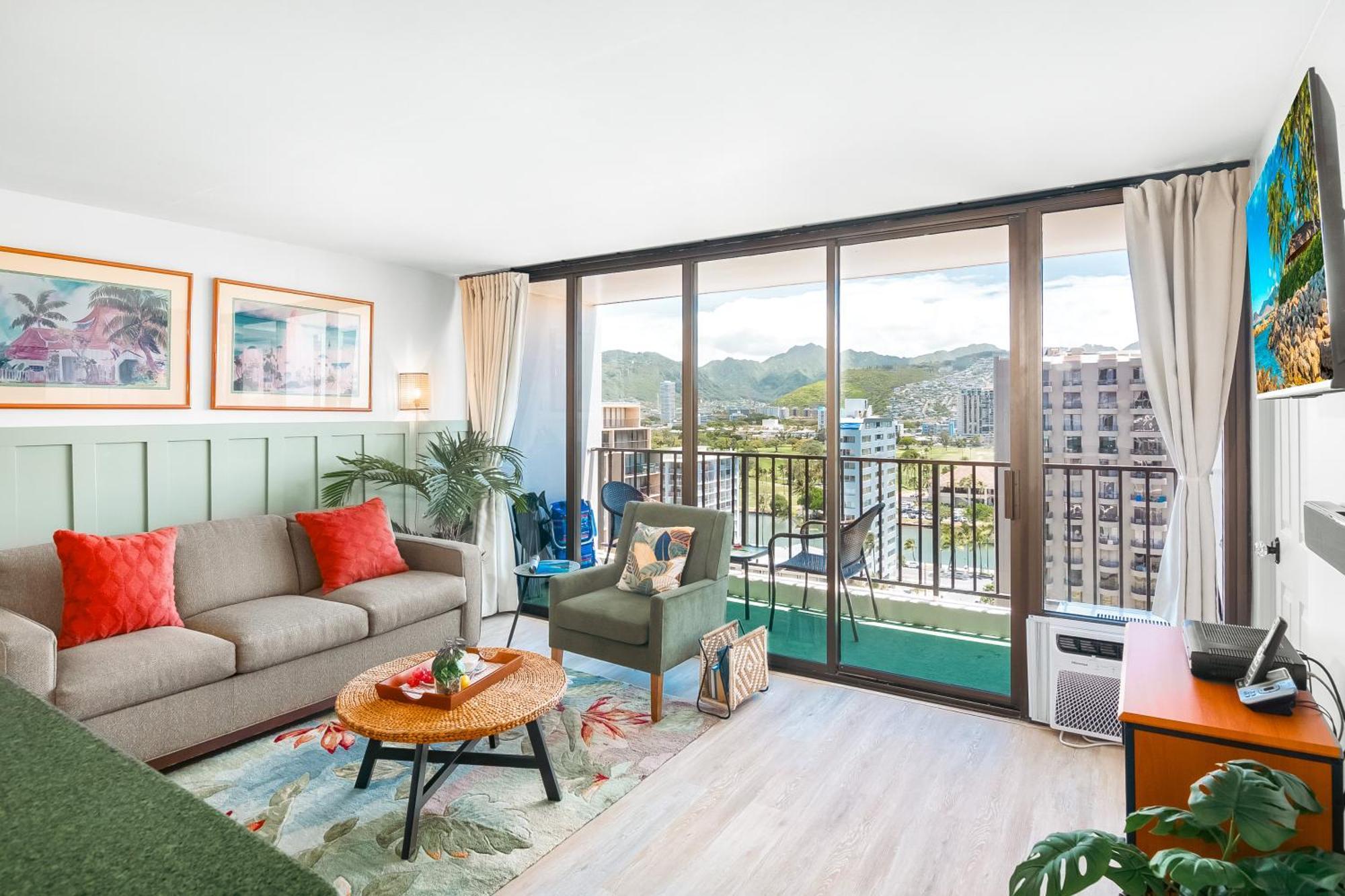 Mountain View Condo W/ King-Size Bed, Free Parking Honolulu Dış mekan fotoğraf